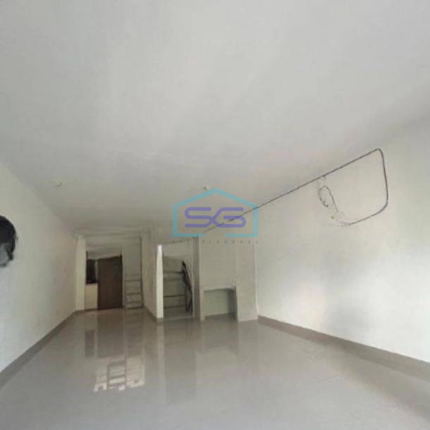 Disewakan Ruko 3 Lantai Luas Bangunan  315 m² di Taman Palem Jakarta Barat-3