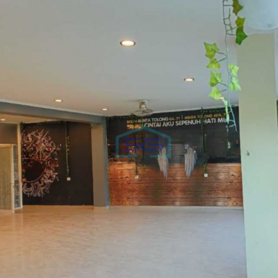 Disewakan Ruko Luas Tanah 130 m² Lokasi di Jakarta Barat