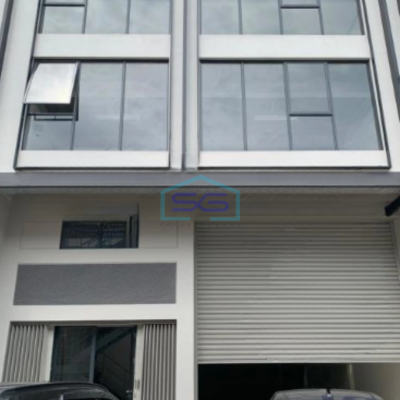 Disewakan Gudang Akses Container Luas Tanah  220 m² Lokasi di Tangerang