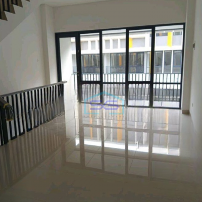 Disewakan Ruko Baru Hadap Jalan di BSD Tangerang Luas Bangunan 115 m²