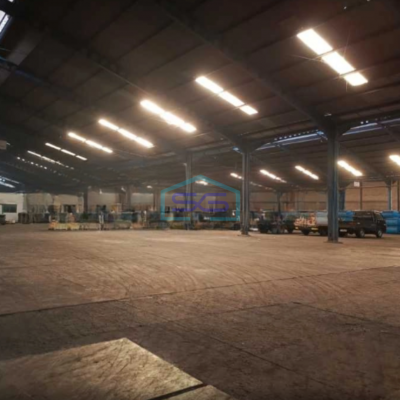 Disewakan Gudang Akses Container Luas Bangunan  1400 m² Lokasi di Karawaci Tangerang