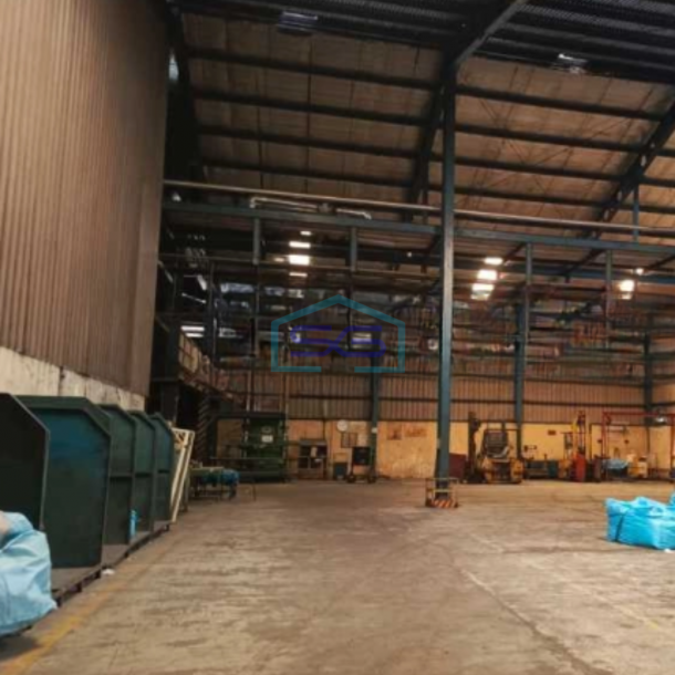 Disewakan Gudang Akses Container Luas Bangunan  1400 m² Lokasi di Karawaci Tangerang-2