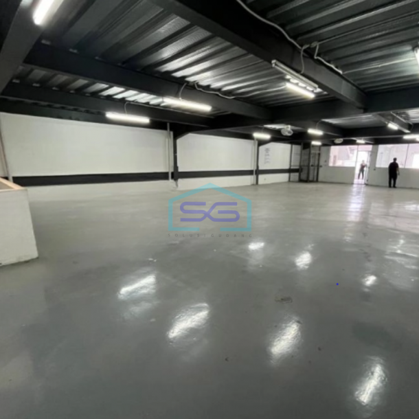 Disewakan Gudang Ada Lift Barang Luas Tanah  240 m² di Pantai Indah Kapuk Jakarta Utara-4