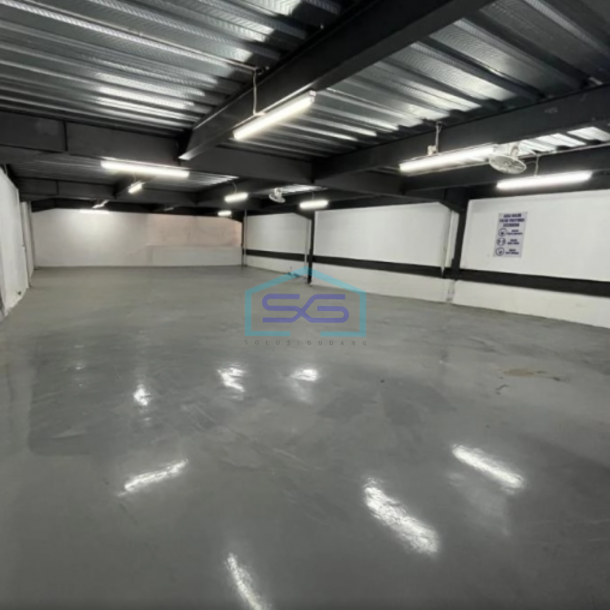 Disewakan Gudang Ada Lift Barang Luas Tanah  240 m² di Pantai Indah Kapuk Jakarta Utara-1