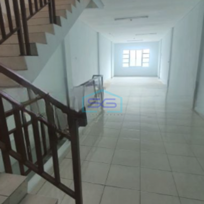 Disewakan Ruko Luas Bangunan 180 m² Lokasi di Tambora Jakarta Barat