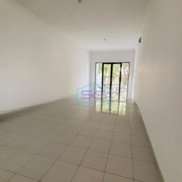 Disewakan Ruko 3 Lantai Luas Bangunan 220 m² di Grogol Jakarta Barat-2