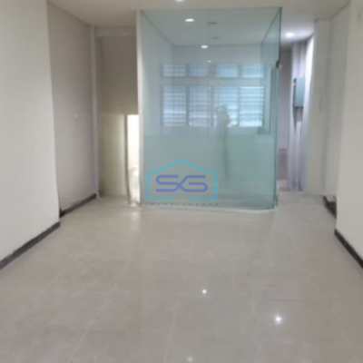 Disewakan Ruko Luas Bangunan 180 m² di Tambora Jakarta Barat