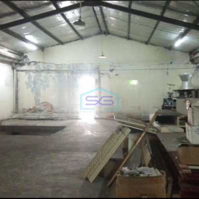 Disewakan Gudang Luas Bangunan  690 m² di Pinggir Jalan Besar Kamal Jakarta Utara