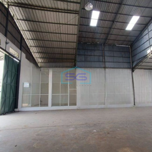 Disewakan Gudang Ada Kantor di Cipondoh Tangerang Luas Bangunan  480 m²-1