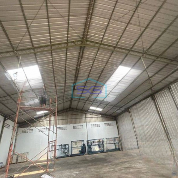 Disewakan Gudang Akses Container 40 Feet Luas Bangunan  480 m² di Cipondoh Tangerang-2