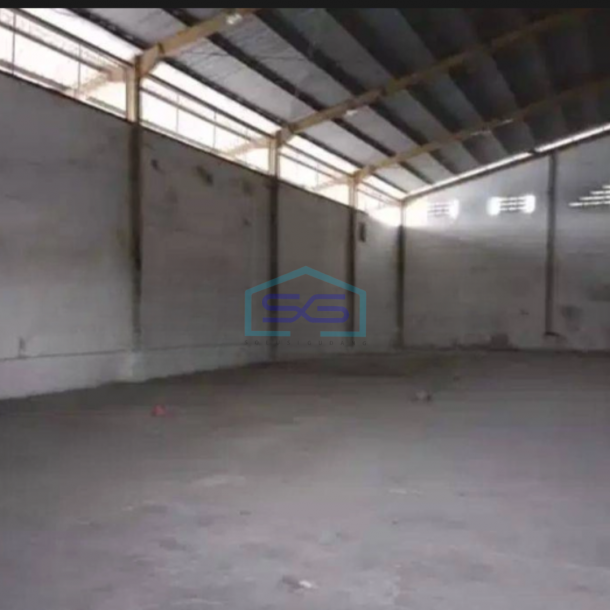 Disewakan Gudang Ada Kantor Luas Bangunan  800 m² di Cipondoh Tangerang-1