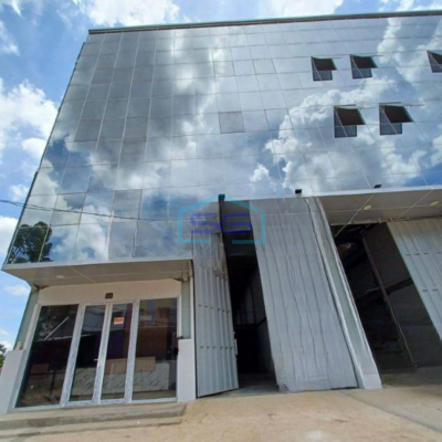 Disewakan Gudang Ada Lift Barang Luas Bangunan  687 m² di Kalideres Jakarta Barat