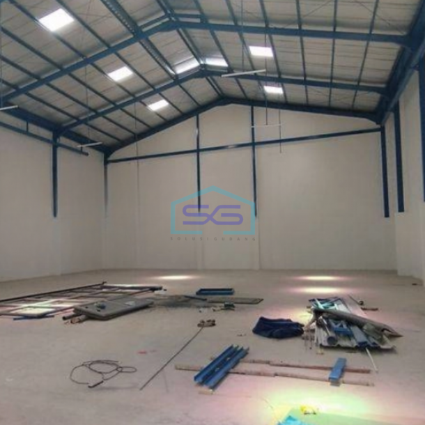Disewakan Gudang Ada Kantor Akses Container di Cipondoh Tangerang Luas Bangunan 650 m²-1