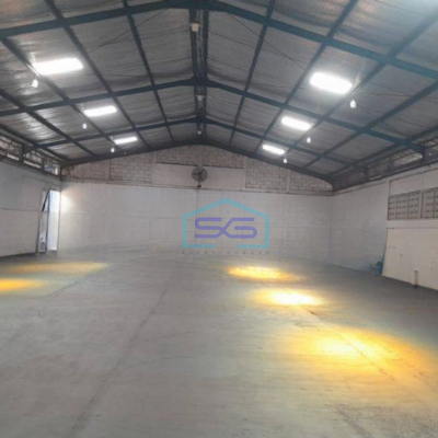 Disewakan Gudang Ada Kantor Luas Bangunan 600 m² di Karawaci Tangerang