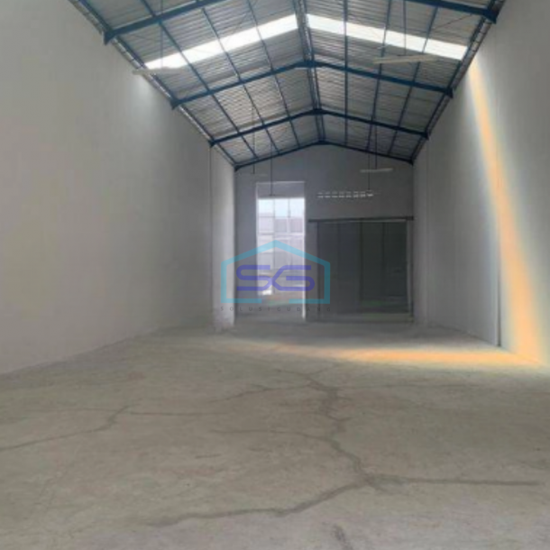 Disewakan Gudang Luas Bangunan 510 m² di Pakuhaji Tangerang-1