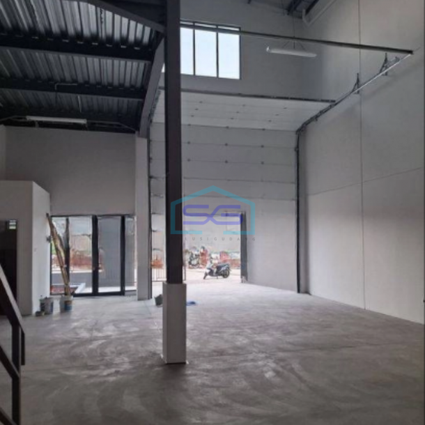 Disewakan Gudang Baru di BSD City Tangerang Luas Bangunan  180 m²-3