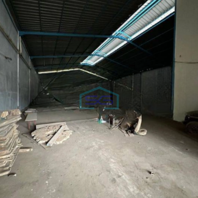 Disewakan Gudang Ada Kantor Luas Bangunan 1200 m² di Cipondoh Tangerang  Akses Container 40 Feet-2