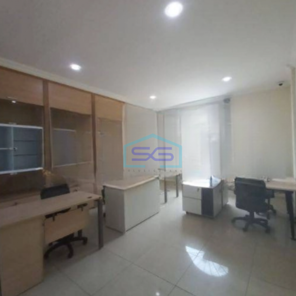 Dijual Ruko Luas Bangunan  236 m² di Green Laker City Jakarta Barat-1