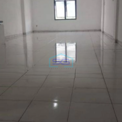 Disewakan Ruko Luas Bangunan  260 m² Hadap Jalan Raya Semanan Jakarta Barat