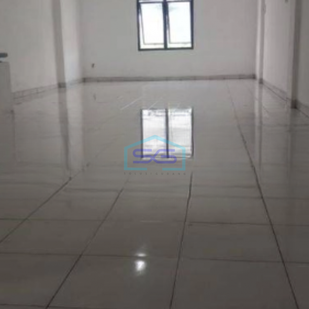 Disewakan Ruko Luas Bangunan  260 m² Hadap Jalan Raya Semanan Jakarta Barat-3