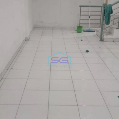 Disewakan Ruko Luas Bangunan  260 m² Hadap Jalan Raya Semanan Jakarta Barat