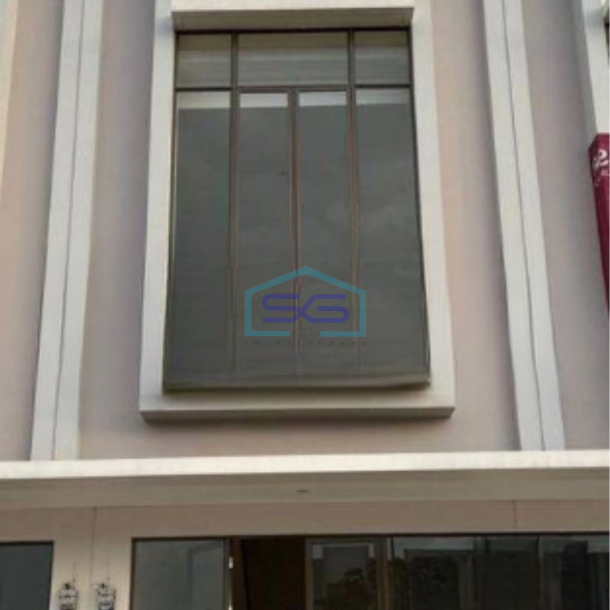 Disewakan Ruko Bangunan  Baru Luas Bangunan  162 m² di Gading Serpong Tangerang-3