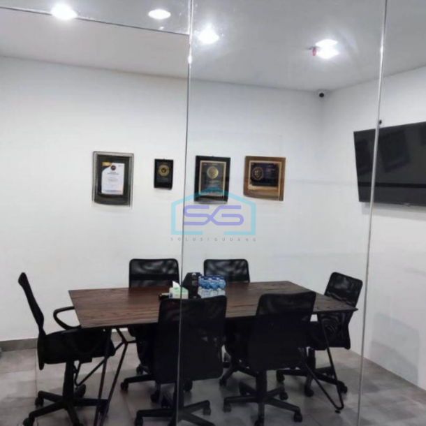 Disewakan Ruko 3 Lantai Luas Bangunan  220 m² di Meruya Jakarta Barat-3