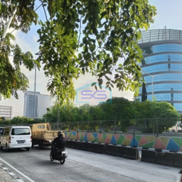 Disewakan Tanah di Yos Sudarso Jakarta Utara 4.380 M2 Full Paving-1