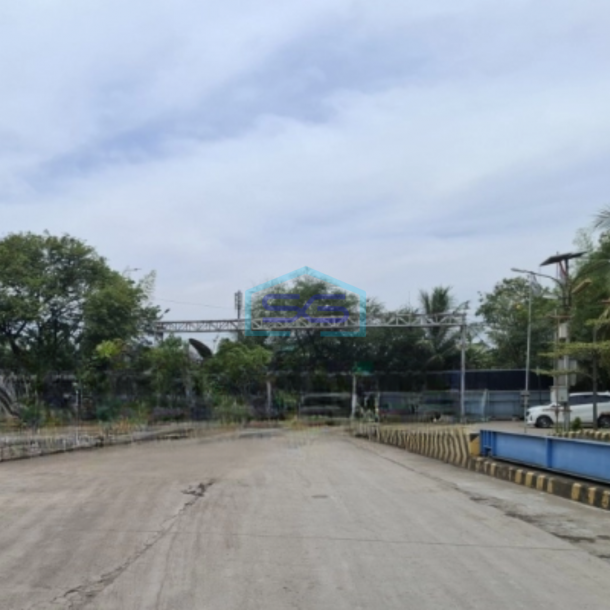 Dijual Tanah Lokasi Bebas Banjir Luas 40000 m² di Cilicing Jakarta Utara-2
