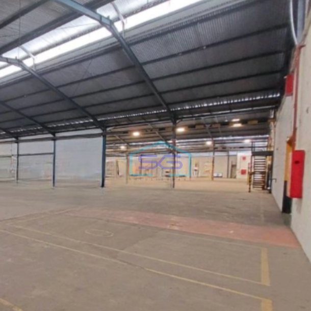 Disewakan Gudang Ada Loading Dock Luas Tanah 50000 m²  di Sidoarjo Jawa Timur-1