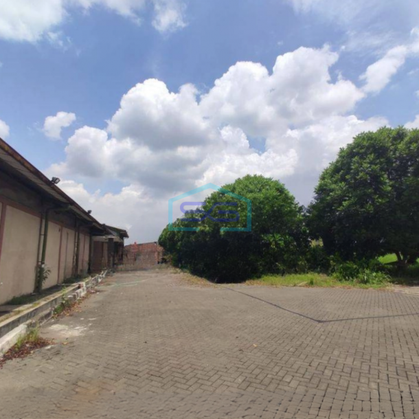 Dijual Tanah Dan Gudang di Soekarno Hatta Babakan Ciparay Bandung Sangat Strategis Pinggir Jalan Utama LT 8169m2-3