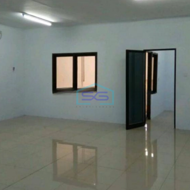 Disewakan Gudang Siap Pakai Luas Tanah 600 m² Ada Kantor di Setu Tangerang Selatan-2