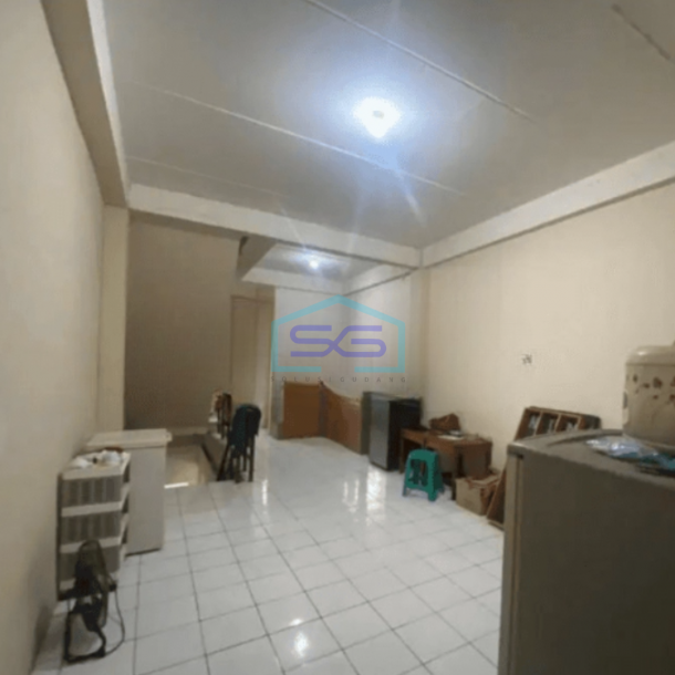 Dijual Ruko Luas Bangunan 144 m² di Pinggir Jalan Raya Kelapa Dua Tangerang-1