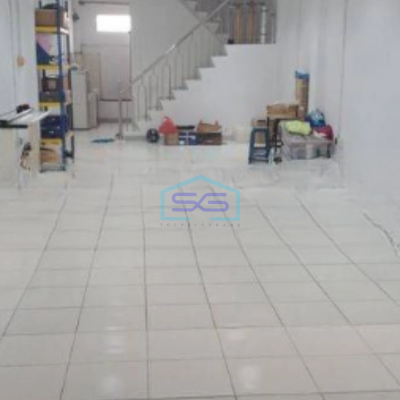 Dijual Ruko Siap Pakai Luas Tanah 100 m² Lokasi Strategis di Senen Jakarta Pusat