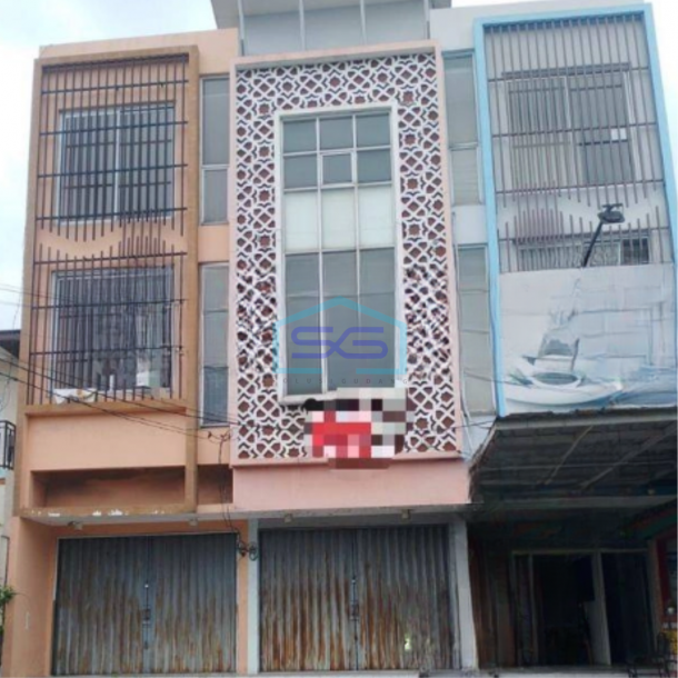 Dijual Ruko 3 Lantai Luas Bangunan 180 m² Siap Huni di Kelapa Dua Tangerang-1