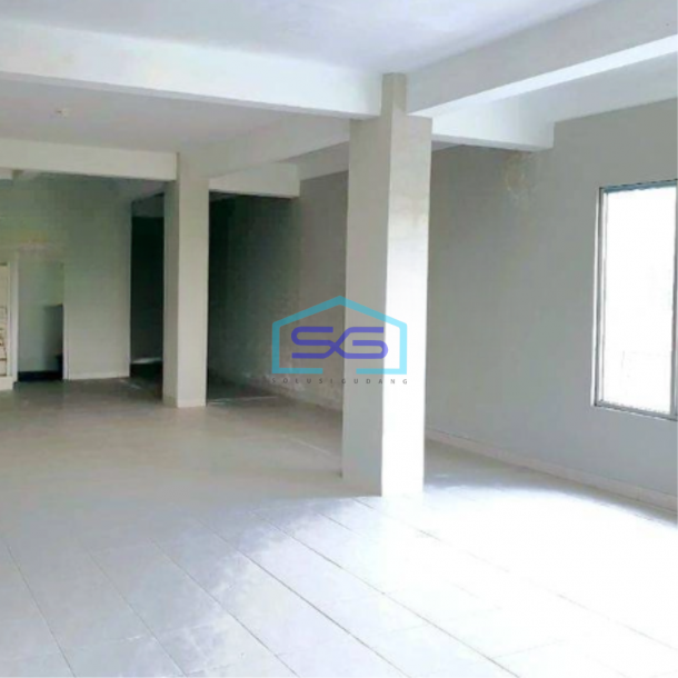 Dijual Ruko Luas Bangunan  426 m² di Kebon Jeruk Jakarta Barat-1