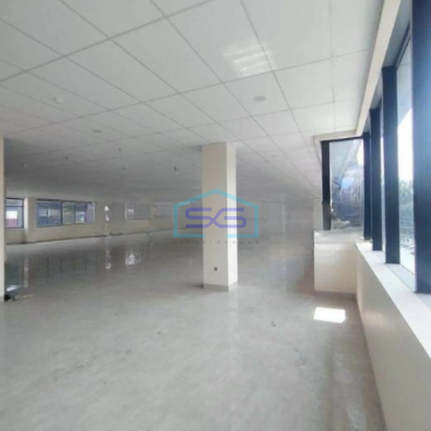 Dijual Ruang Usaha Luas Bangunan  2750 m² Bangunan Baru di Kebayoran Lama Jakarta Selatan-1