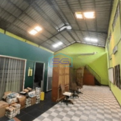 Dijual Gudang Luas Bangunan  261 m² Siap Huni Lokasi Bebas Banjir di Curug Tangerang