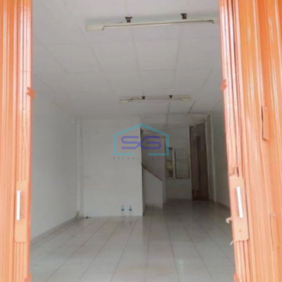 Disewakan Ruko 3 Lantai Lokasi Strategis di Karawaci Tangerang-3