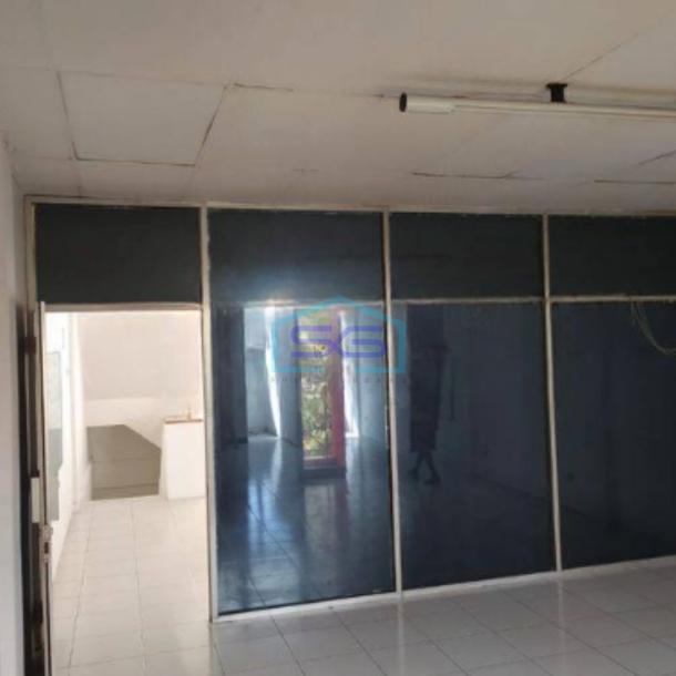 Disewakan Ruko 3 Lantai Lokasi Strategis di Karawaci Tangerang-1