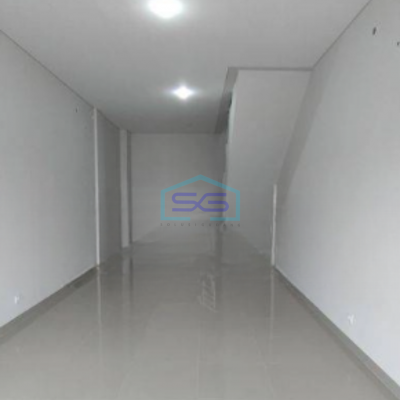 Disewakan Ruko Luas Bangunan  144 m² Lokasi Bebas Banjir di Curug Tangerang