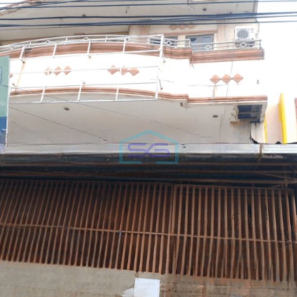 Disewakan Ruko Siap Huni 3 Lantai Luas Bangunan 200 m² di Kelapa Dua Tangerang-1