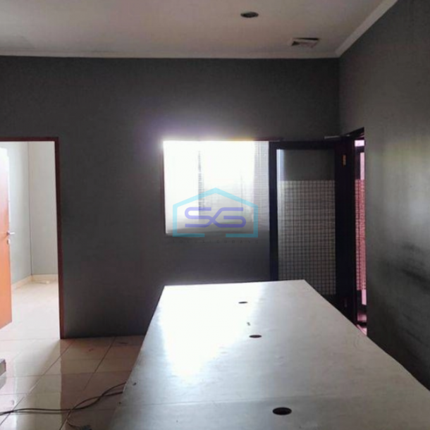 Disewakan Ruko 2 Lantai Luas Bangunan 101 m² di Pondok Aren Tangerang Selatan-1