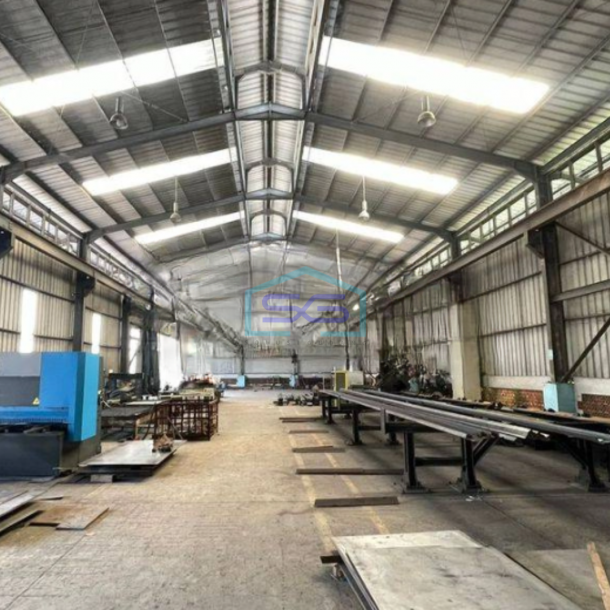 Dijual Gudang Ada Kantor Luas Tanah  5200 m² di Curug Tangerang-1