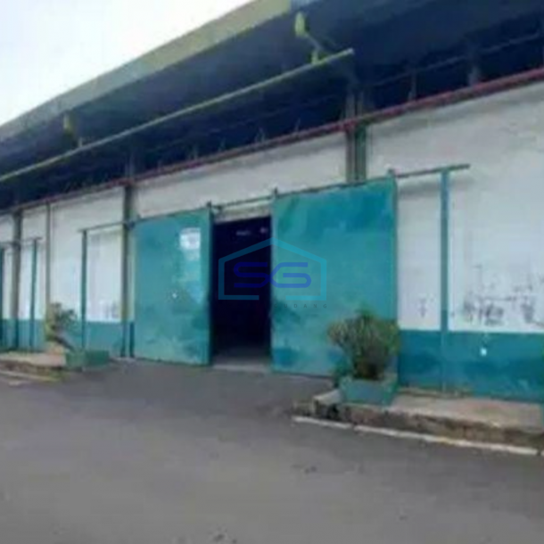 Disewakan Gudang Pegangsaan Dua Kelapa Gading Jakarta Utara LT 2592m2 Loading Dock-1