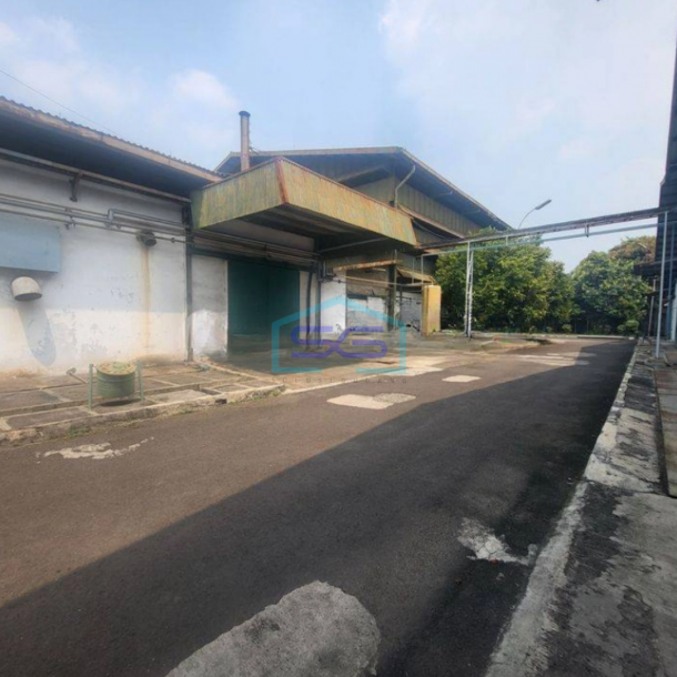 Disewakan Gudang Lokasi Strategis Luas 1969m2 di Daan Mogot Tangerang-1