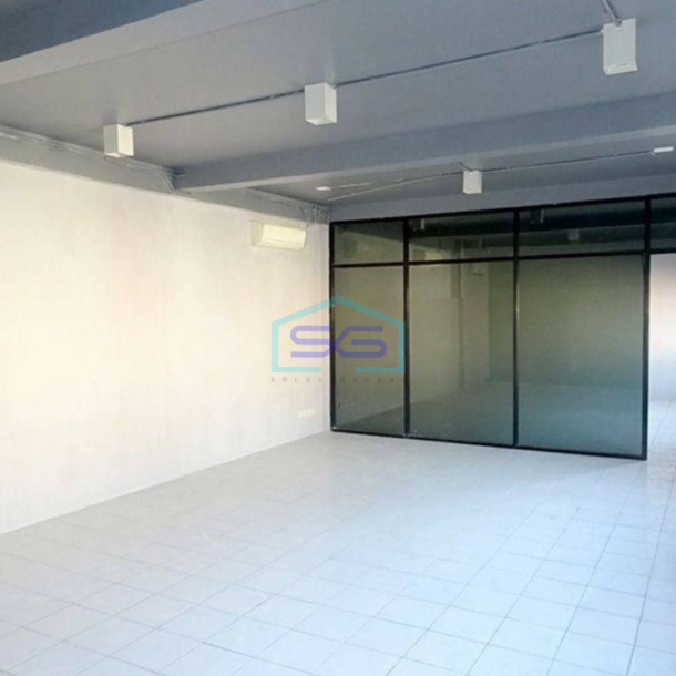 Disewakan Gudang Elang Laut Pik 2 Jakarta Utara Lantai LB 700m2 Ada Lift Barang-2