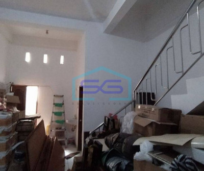 Dijual atau Disewakan Ruko 3 Lantai Lokasi Strategis Fasilitas Parkir Luas