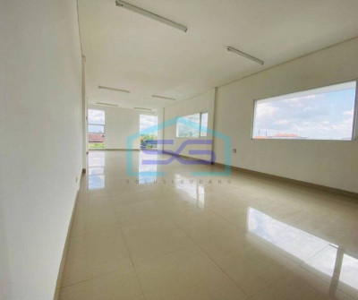 Disewakan Ruko Baru 3 Lantai Lokasi Strategis di Renon