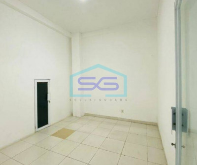 Disewakan Ruko 3 Lantai Dengan Banyak Partisi Ruang di Sanur, Denpasar